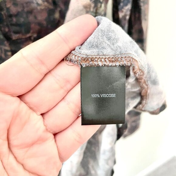 Peruvian Connection Dark Floral Collarless Button Up Long Sleeve Top in Size M - Picture 5 of 7